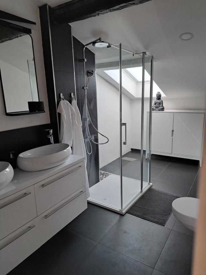 Ohana Apartment Ljubljana Buitenkant foto