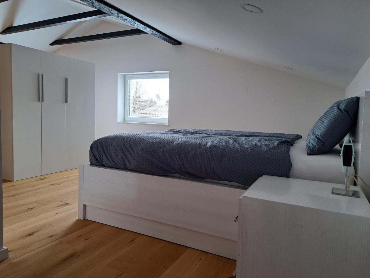 Ohana Apartment Ljubljana Buitenkant foto