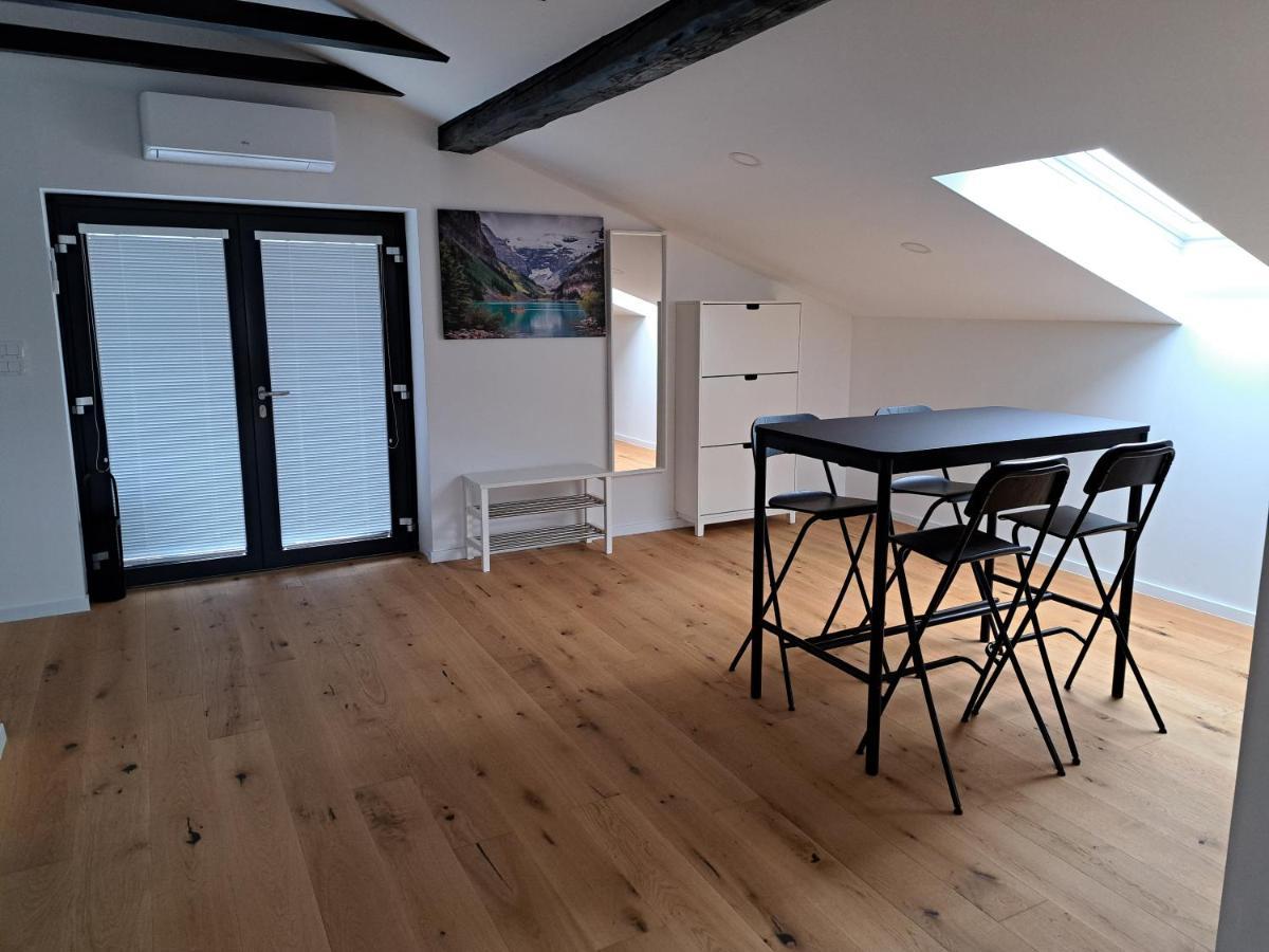 Ohana Apartment Ljubljana Buitenkant foto